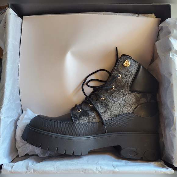 COACH Royce Sig Boot Black & Coal NWT - Picture 10 of 13
